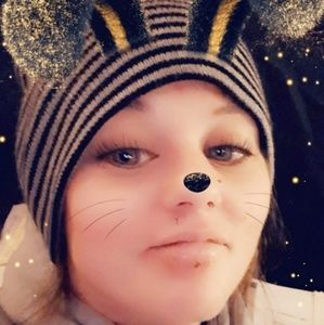 Meet your Posher, Jenn